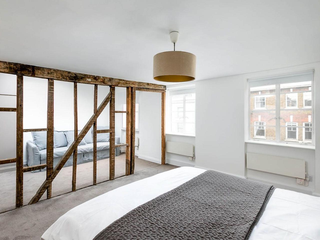 Lovely Maisonette - Goodge Street 55 Apartment