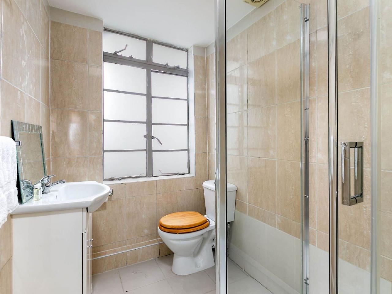Lovely Maisonette - Goodge Street 55 *