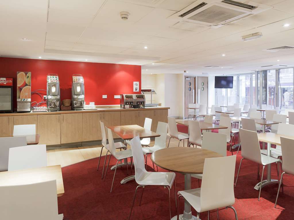 Travelodge Kings Cross Royal Scott Hotel