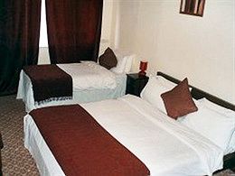 Oyo The Man Pub And Hotell 3*