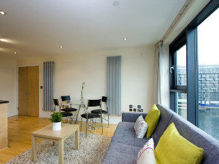 Dockside Serviced Apartments Hotell