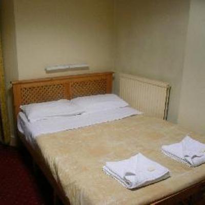 Olympia 3* London