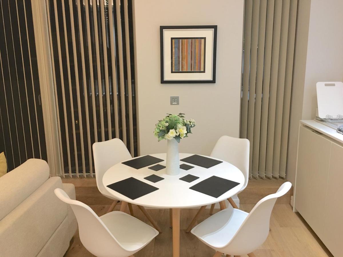 Trafalgar Luxury Apartment