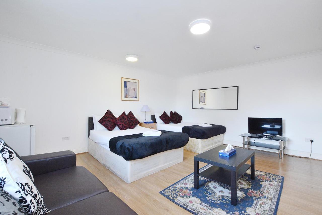 Hyde Park Gate Hostel