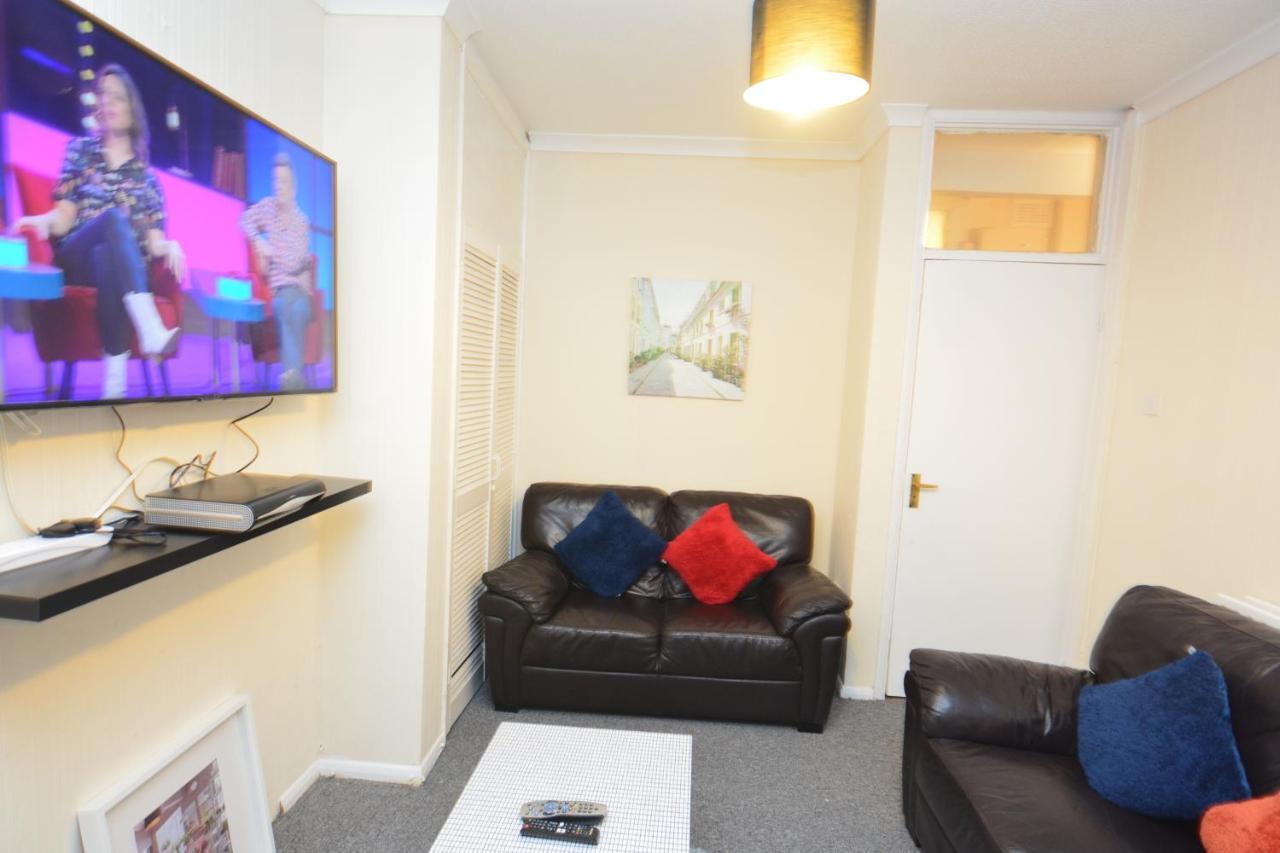 Leilighet Beautiful Two Bedroom Near O2 Arena