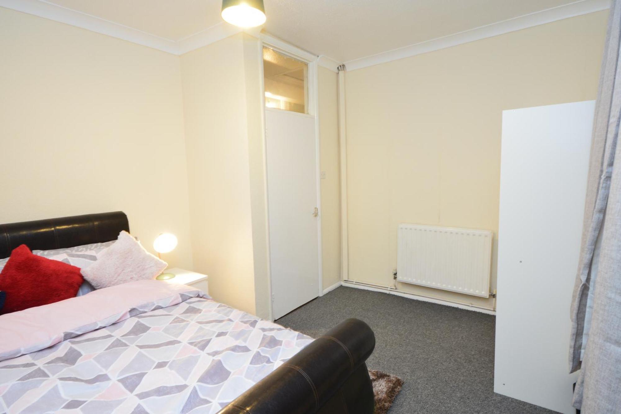 Leilighet Beautiful Two Bedroom Near O2 Arena *