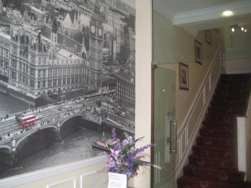 Hallam Hotel