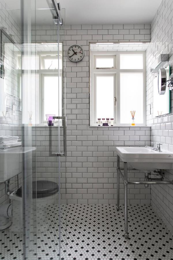 De Walden Street By Onefinestay Londen