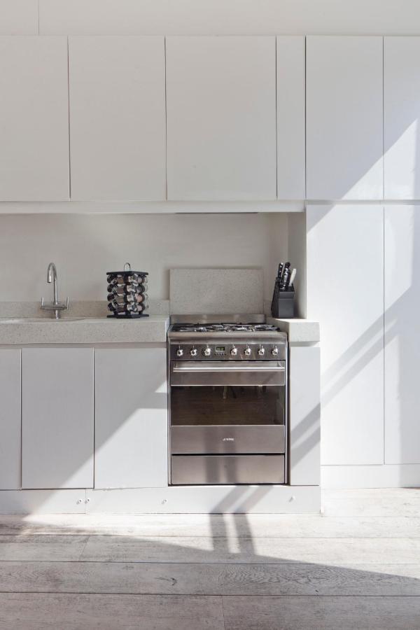 Apartment Bassett Road Iv By Onefinestay London