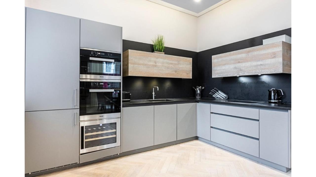 Apartment Luxurious 3 Bed Apt Westbourne Park Villas Sk