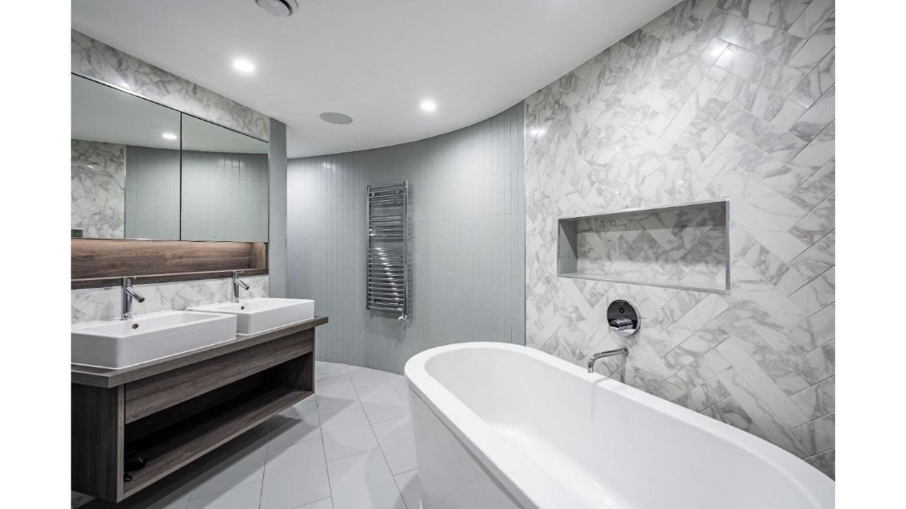 Apartment Luxurious 3 Bed Apt Westbourne Park Villas Sk