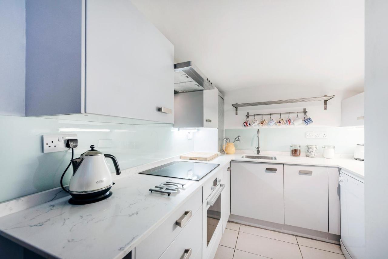 Cs Notting Hill Apartment London