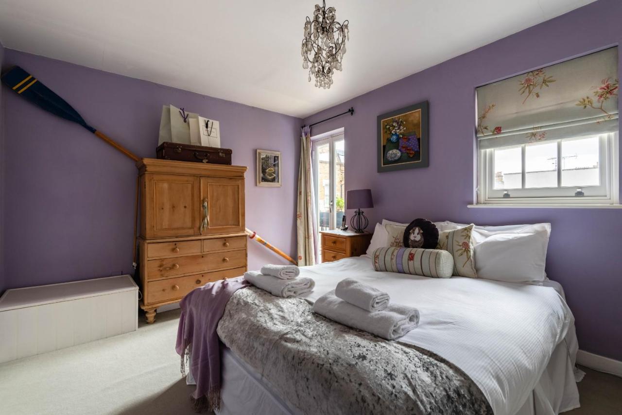 Charming Chiswick Near Ravenscourt Park By Underthedoormat London