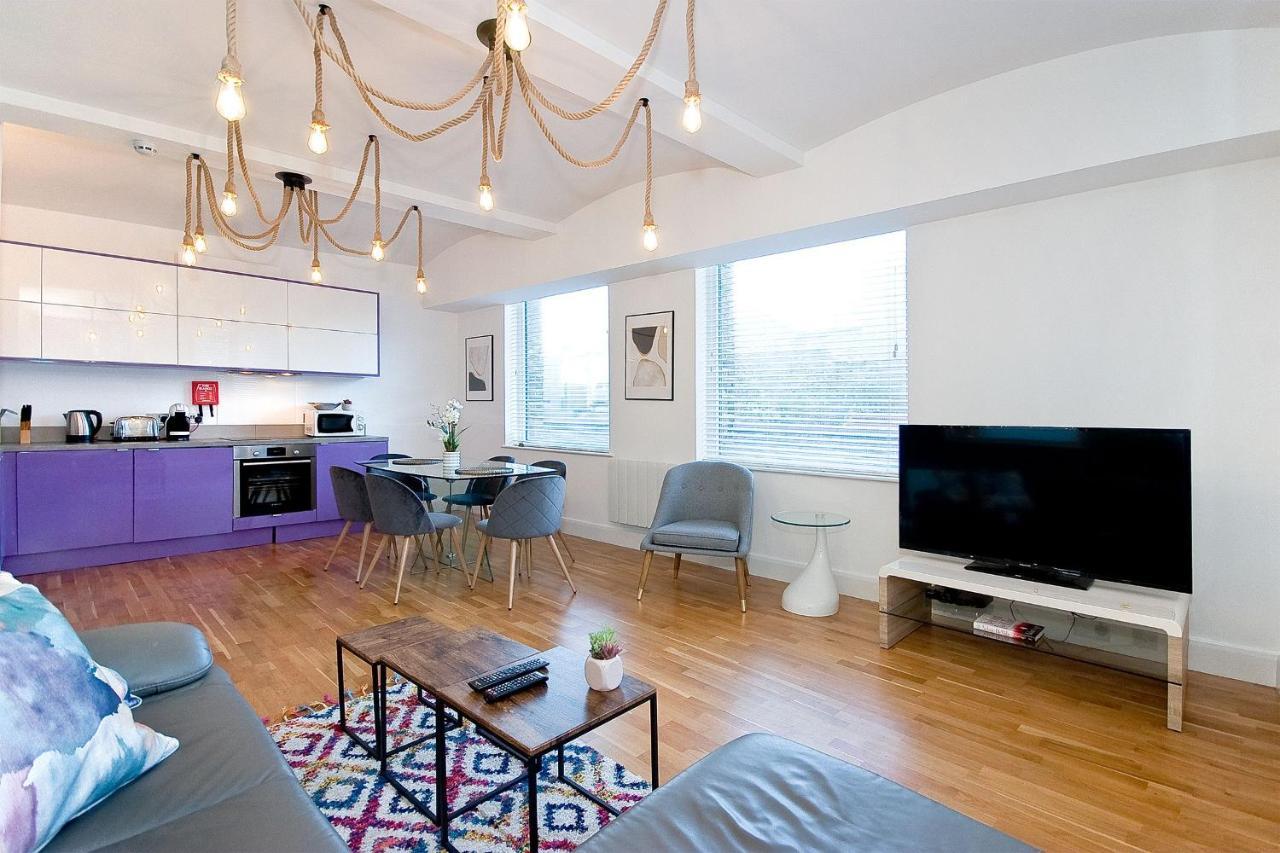 Mulberry Flat 4 - Two Bedroom 2nd Floor By Living