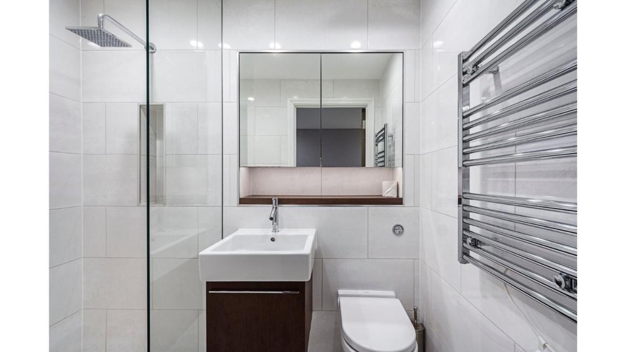 Apartment Luxurious 3 Bed Apt Westbourne Park Villas Sk