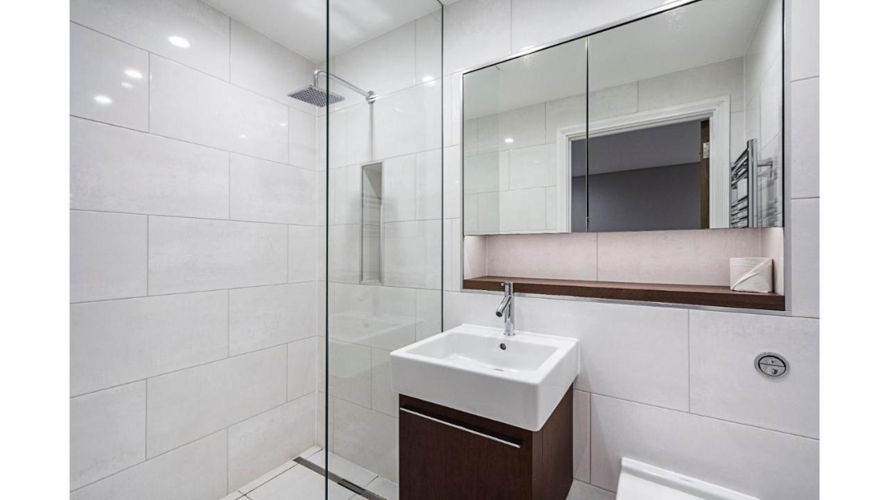 Apartment Luxurious 3 Bed Apt Westbourne Park Villas Sk
