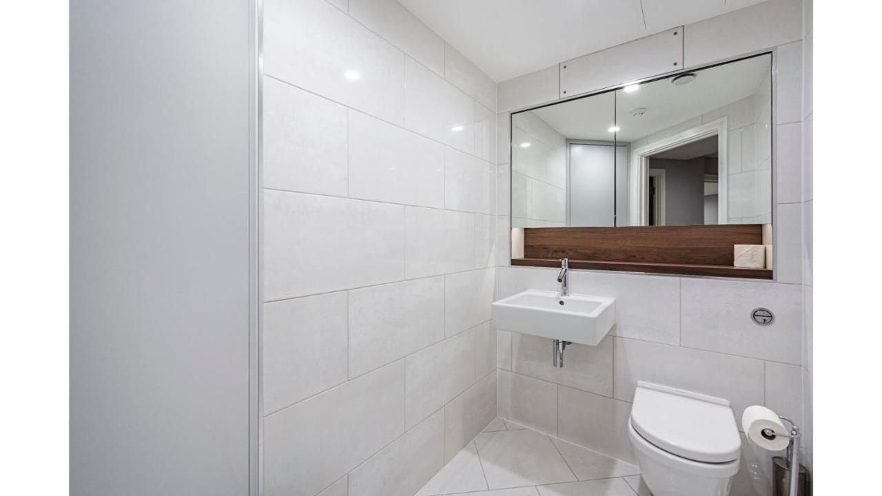 Apartment Luxurious 3 Bed Apt Westbourne Park Villas Sk London