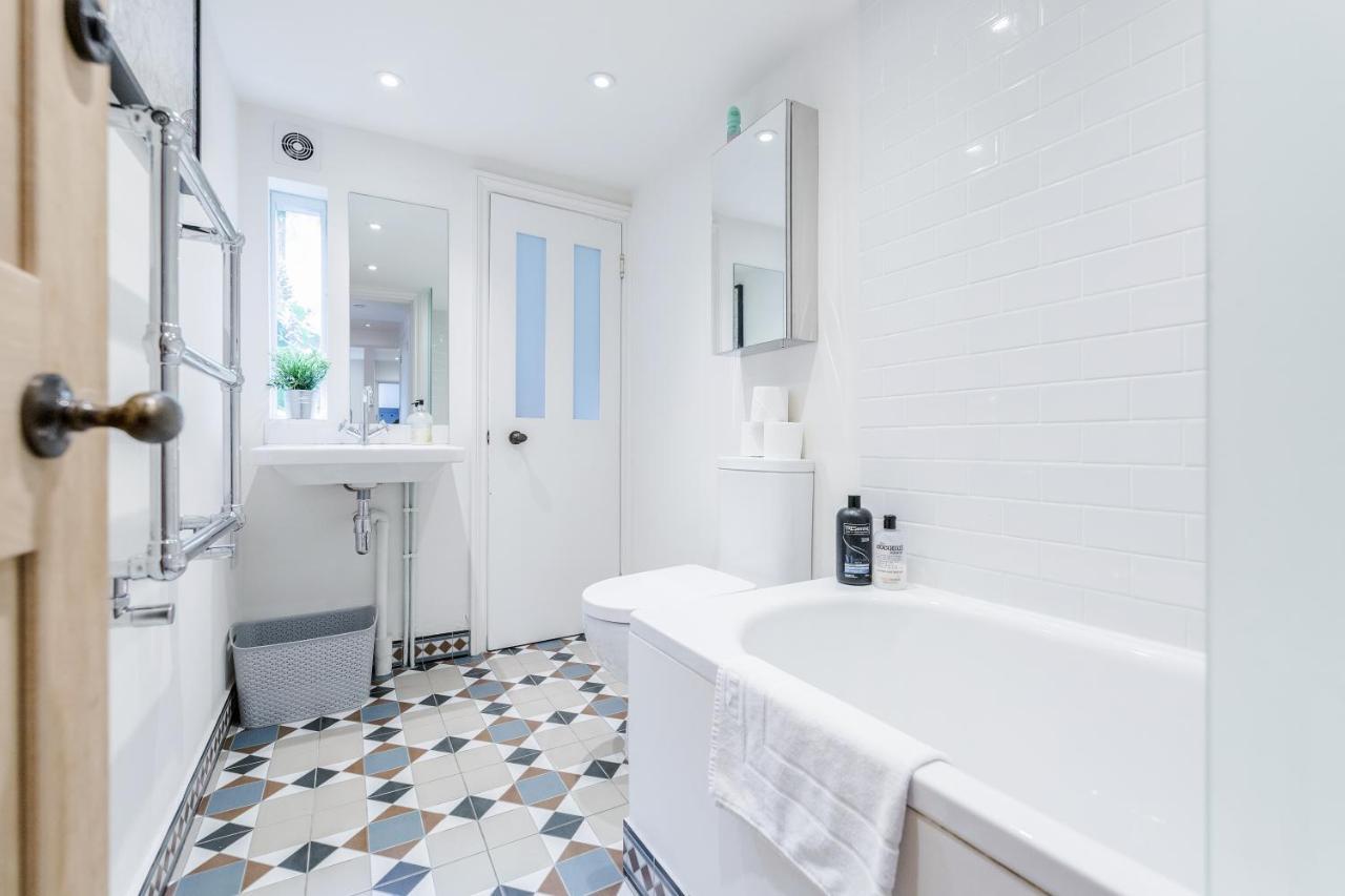 Appartement Bonnington Gardens - 1 Bed Open Plan Basement Flat *