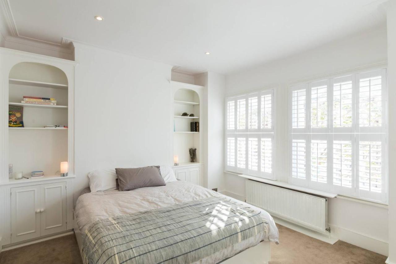 Fabulous 4-bed House In Fulham With Garden! Vakantiehuis Londen