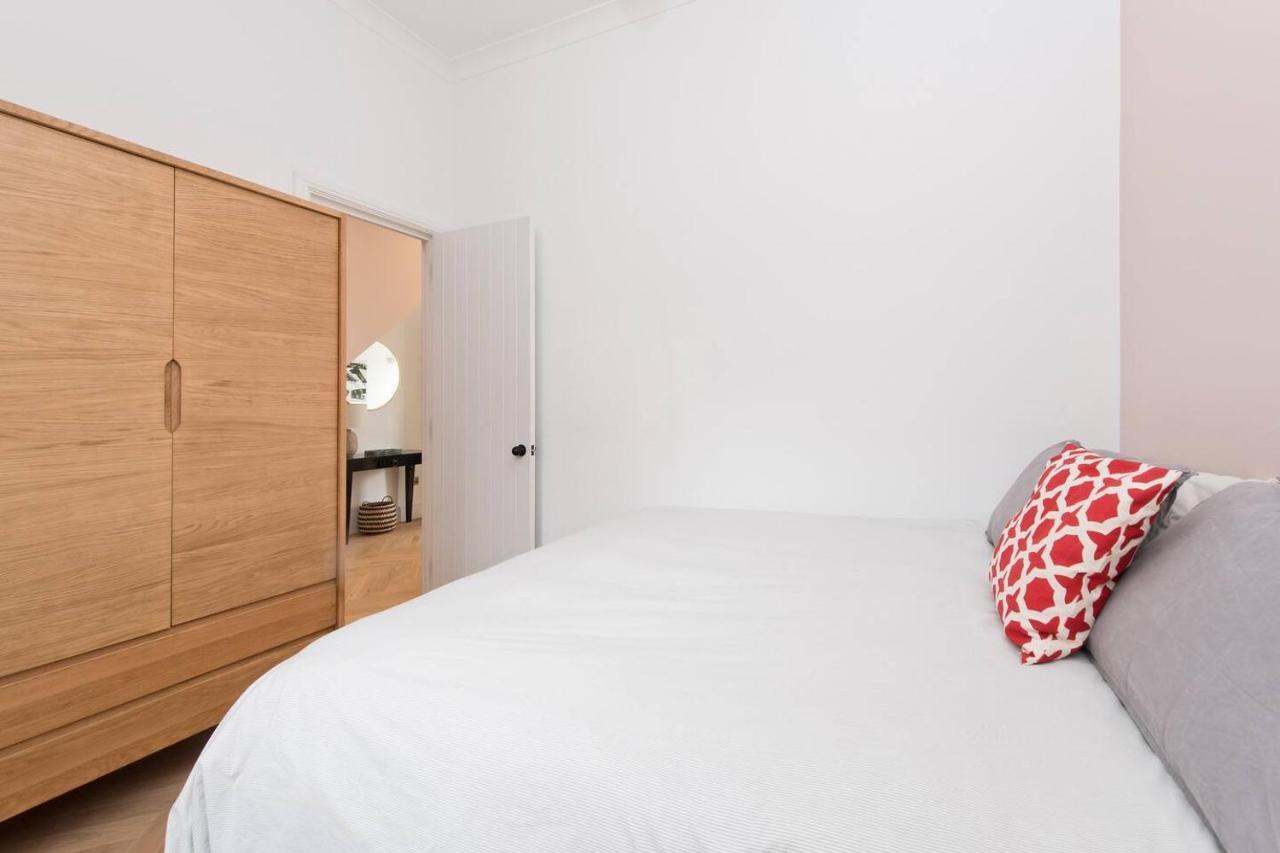 Modern, Chic 1-bed In Notting Hill Apartment