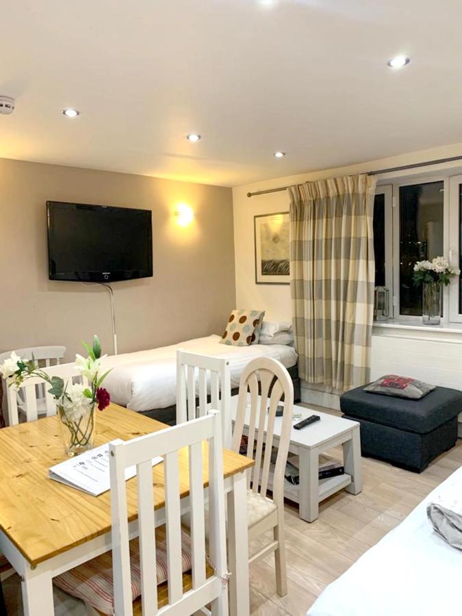 Apartment 2 Bedrooms With View Balcony And Wifi At Greater *