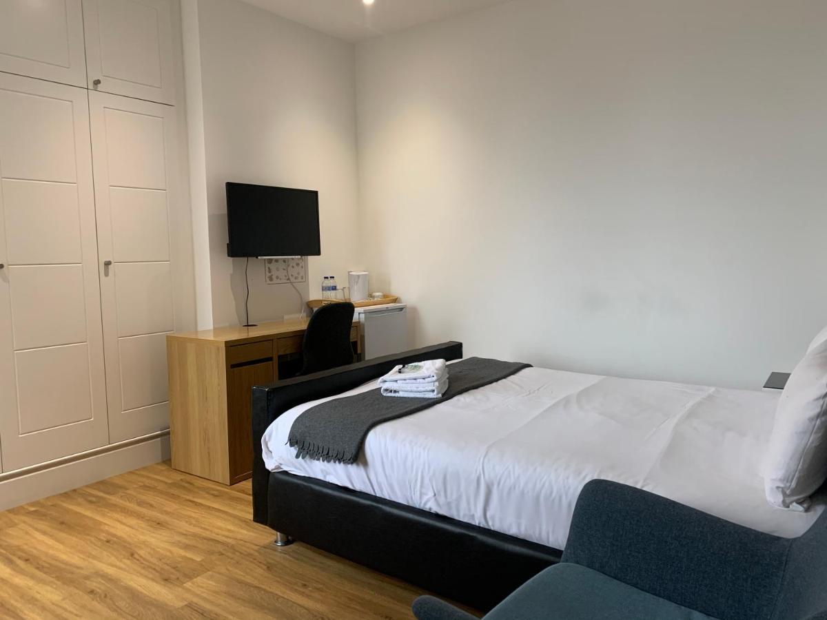 View 3* London