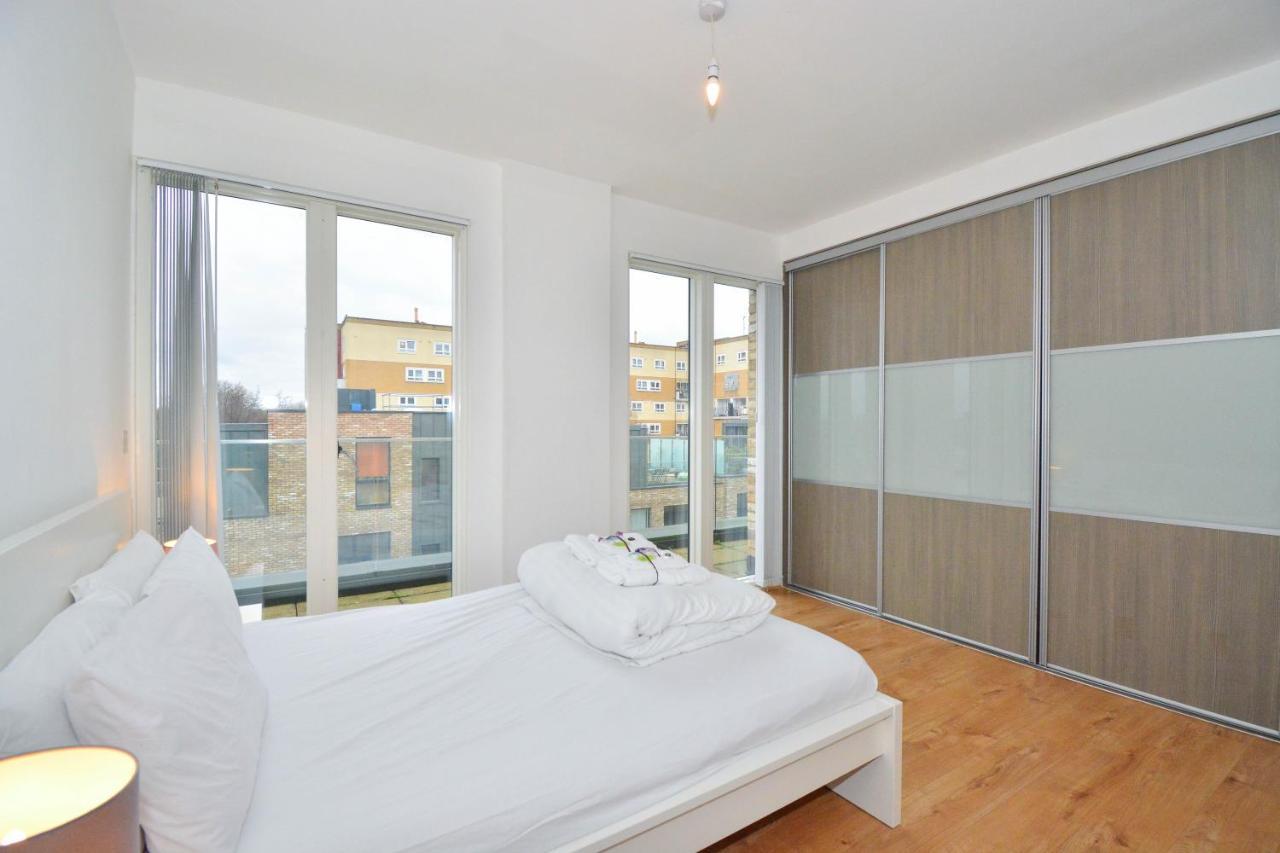 Apartment Wharf - Cambridge Av Apartment