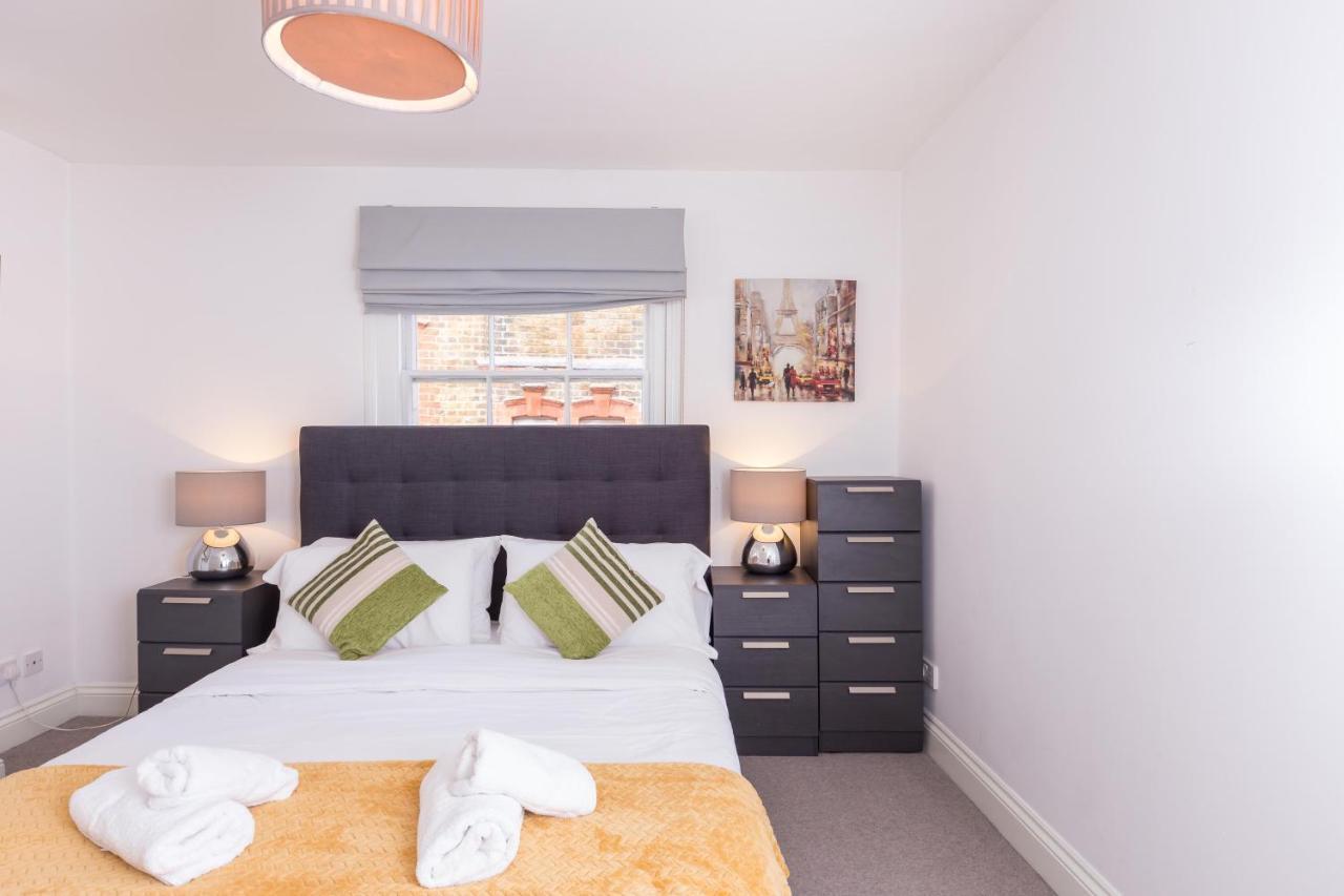 Shepherd Market Apartment *