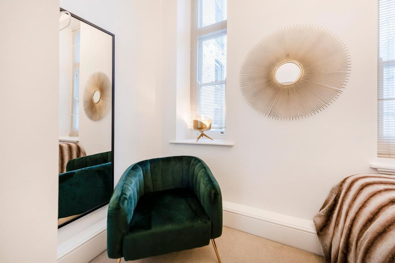 Gorgeous Large Deluxe West-end Park Architect Appartement *