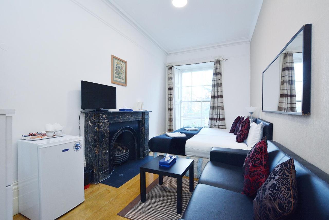 Hostel Hyde Park Gate London