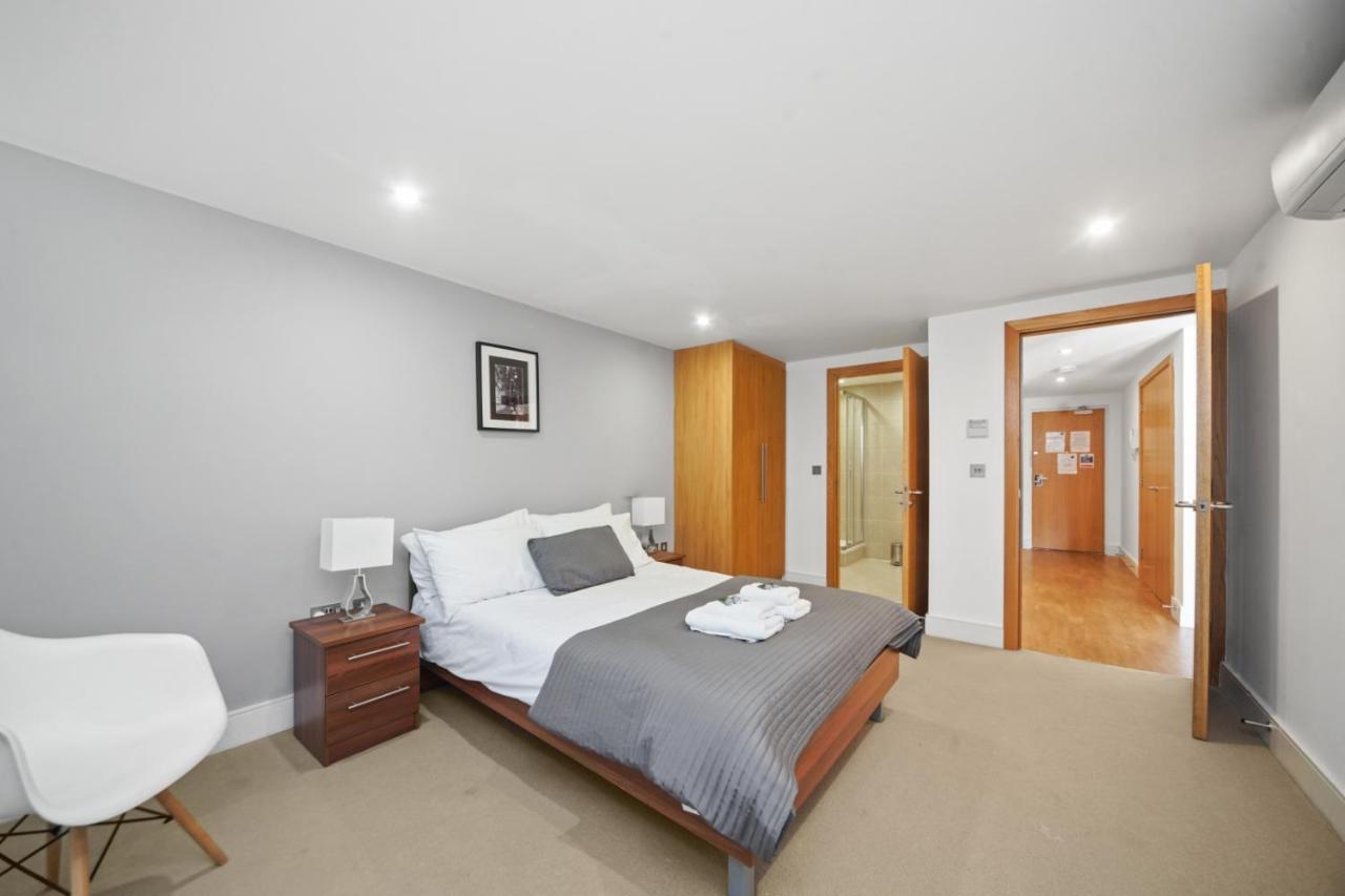 Modern In Bayswater Free Wifi & Aircon By Aparts Leilighet London