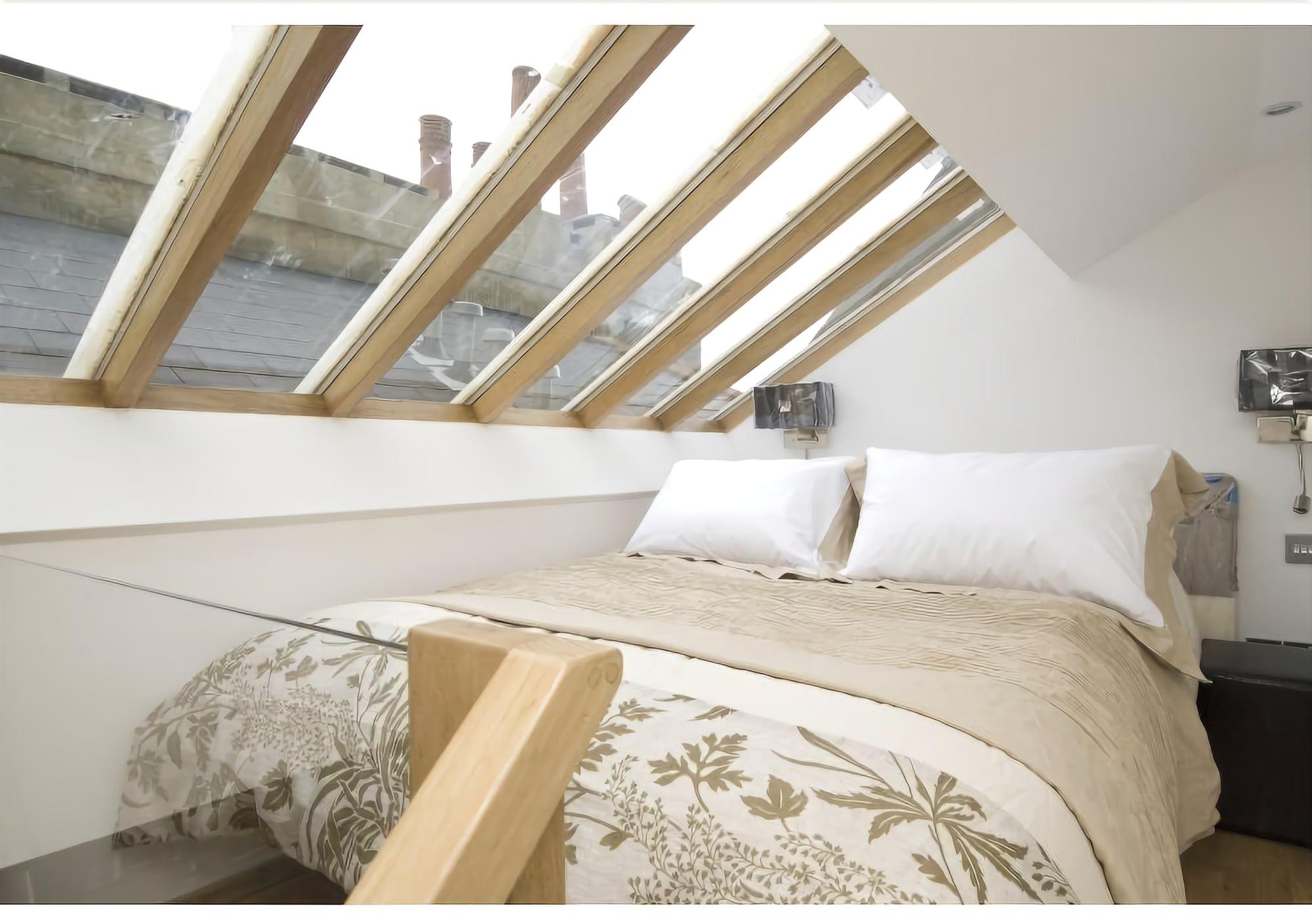 Aparthotel Space 4*