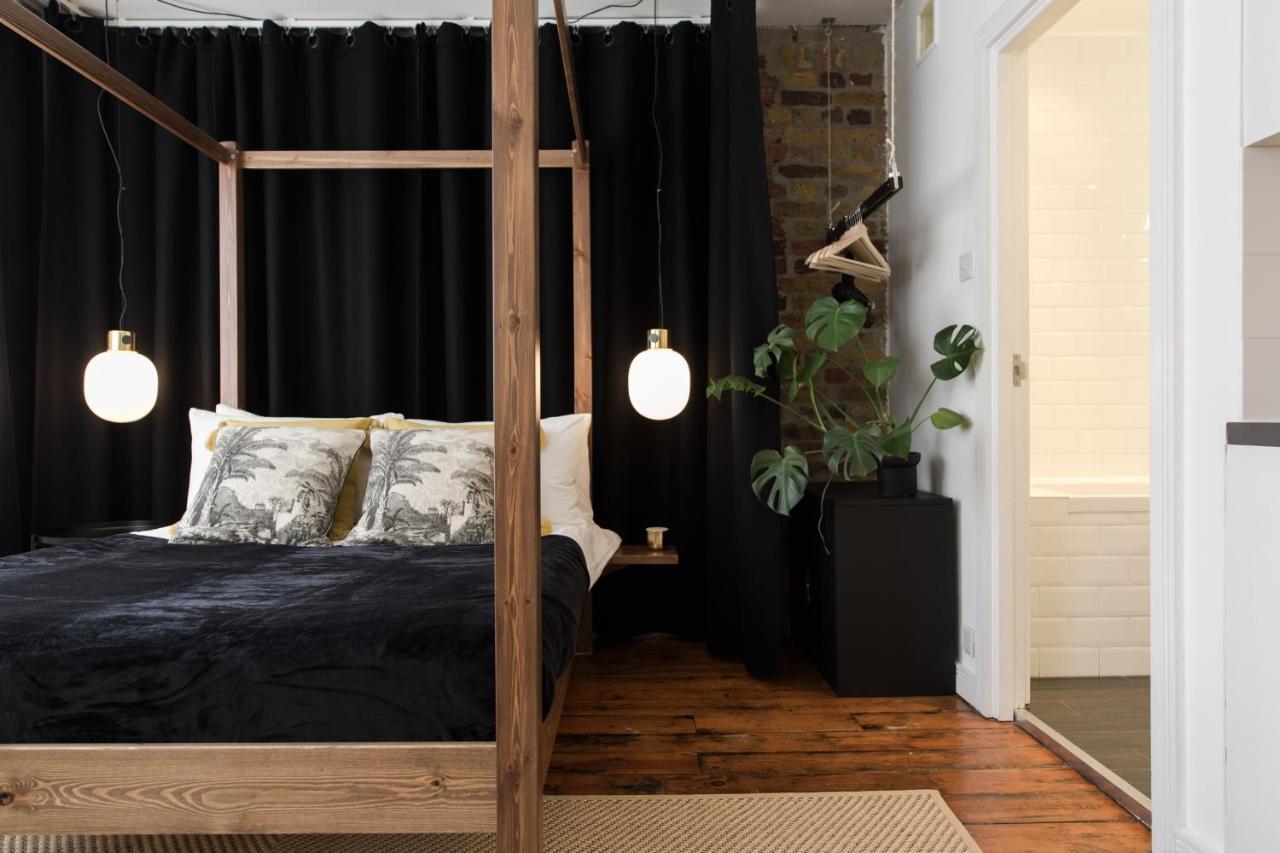 The Upholstery Loft, Shoreditch, By The Design Traveller Apartment