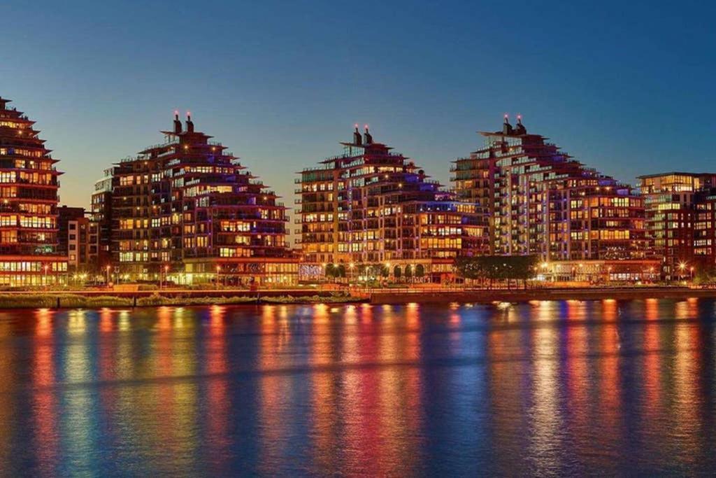 Apartment Battersea Reach Luxury Riverside *