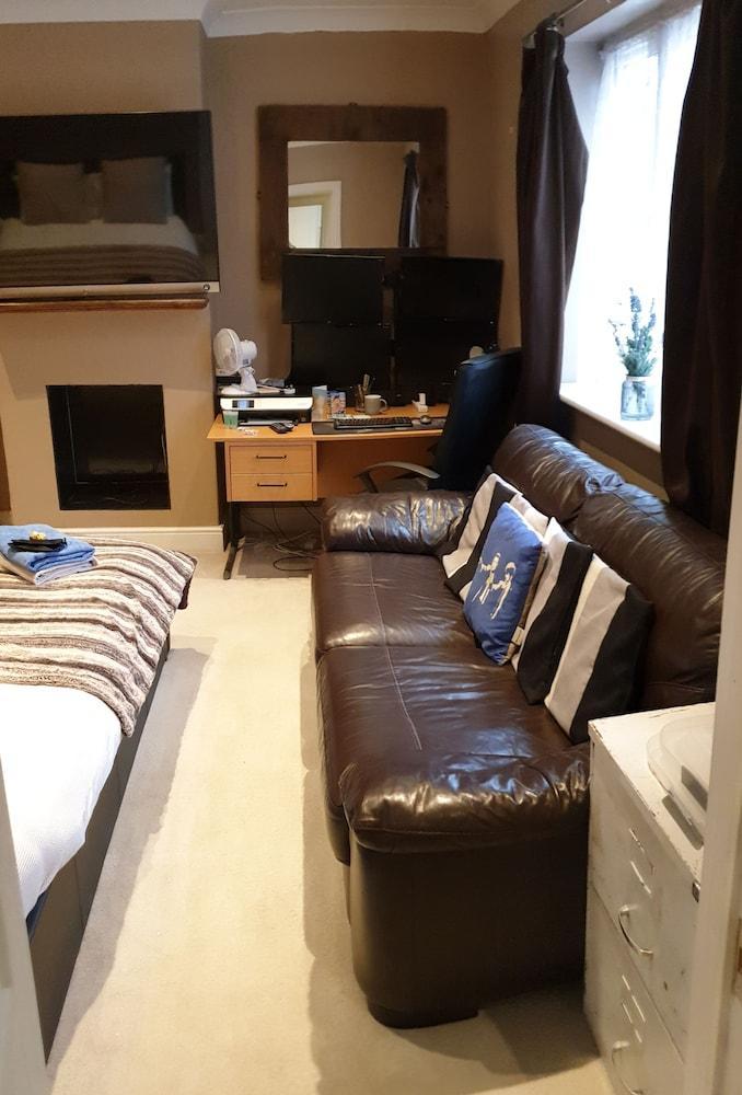 Beautiful Near Excel Center Homestay *