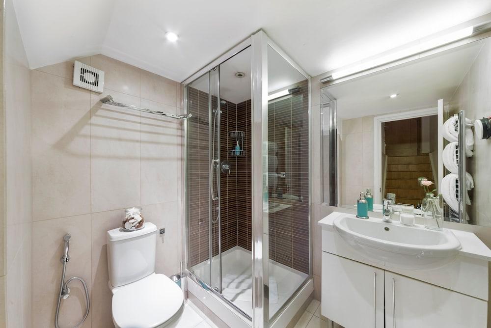 Lux South Kensington Hotel London