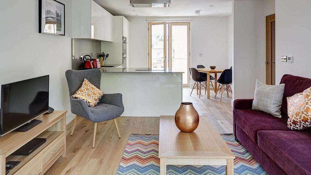 Lambeth North One Apartment London