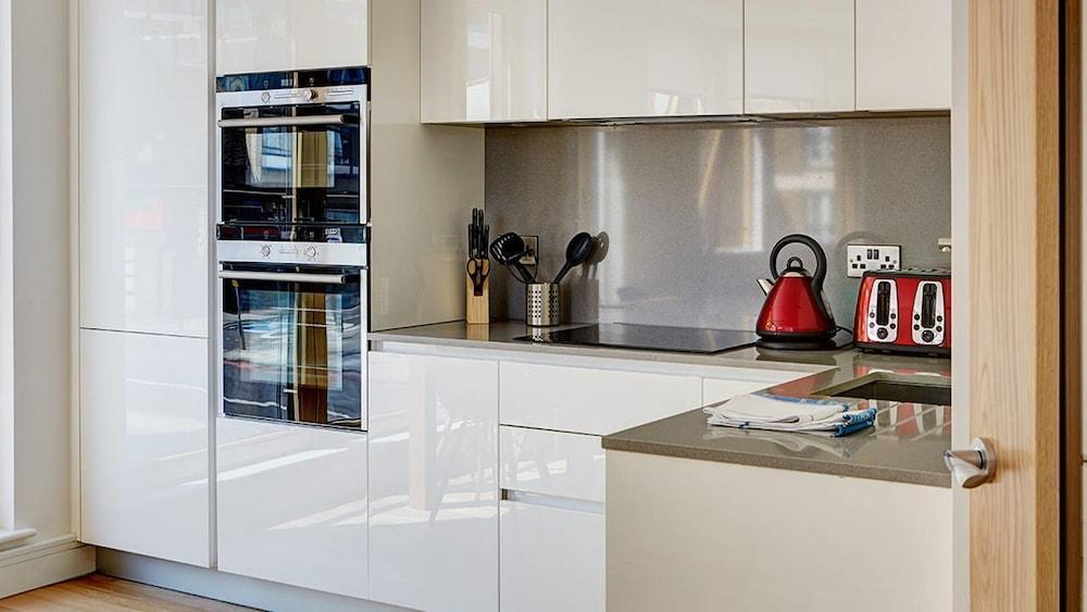 Lambeth North One Apartment
