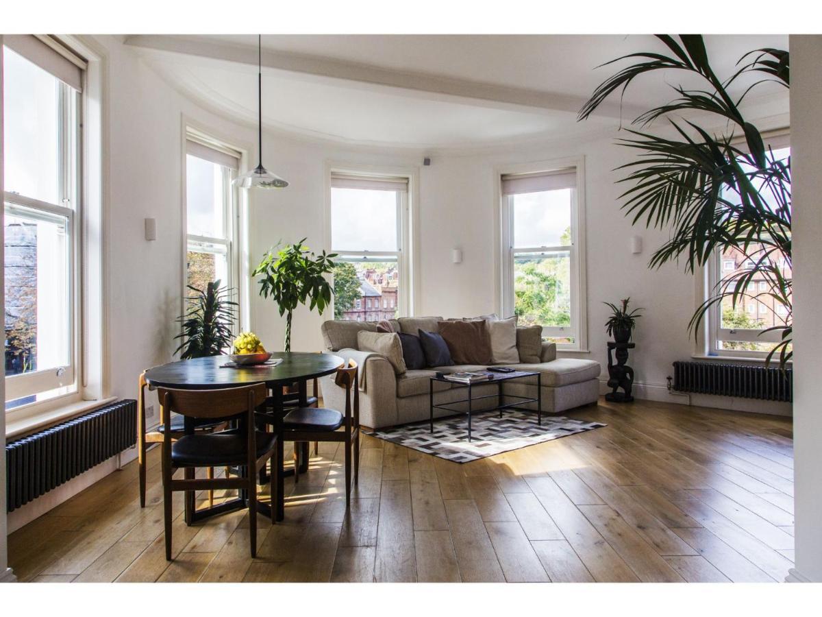 Modern In Hampstead For 4 Leilighet *
