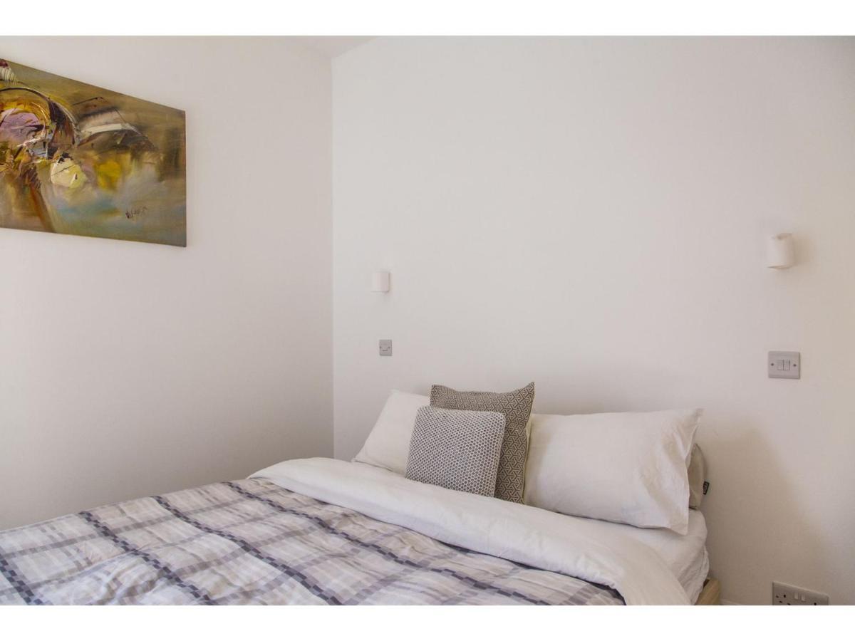 Modern In Hampstead For 4 Leilighet *