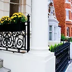 Lord Kensington Hotel