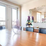 Stunning 3-Bedroom In The Heart Of London With Parking-Hosted By Sweetstay