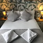Parkwood Hotel