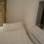 Central London Flat. Georgian Terrace. Bright.