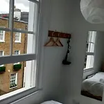 Central London Flat. Georgian Terrace. Bright.