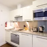 Chamber Street Apartment 12