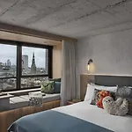 Treehouse Hotel London