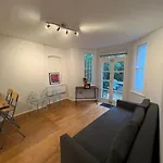 Lovely 1 bedroom apartment in West Kensington