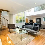 Unique 2 Bedroom Converted Artists Studio