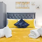 Crystal Palace Suites